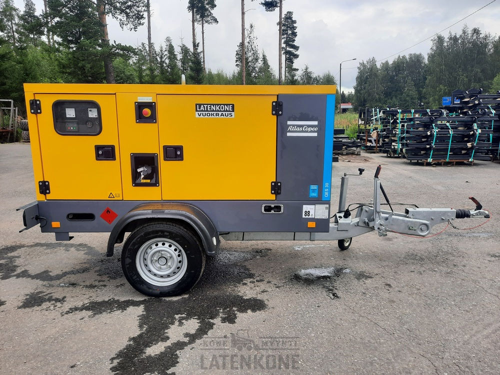 Atlas Copco QES 30 50 Hz Generaattori vetovarustuksella ID 4349 - Áramfejlesztő: 1 kép. Atlas Copco QES 30 50 Hz Generaattori vetovarustuksella ID 4349 - Áramfejlesztő: 1 kép.