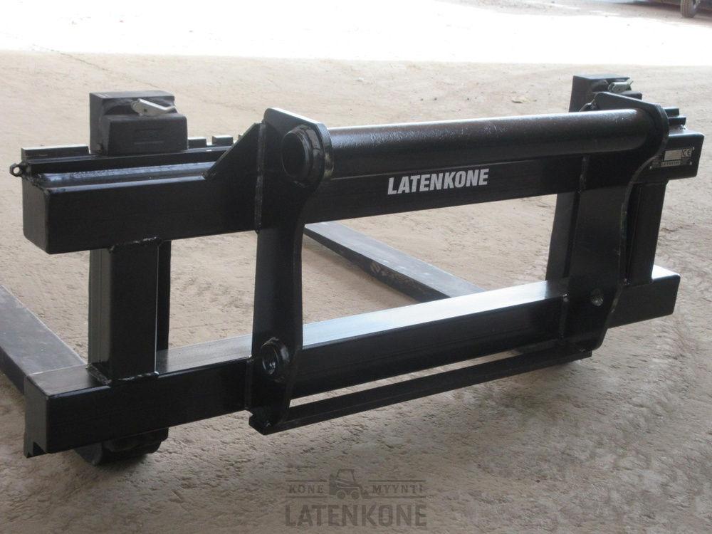 Raklapvilla - Építőipari gépek Laten Trukkipiikit 5000kg 1500mm/1200mm 3A Manitou: 12 kép.