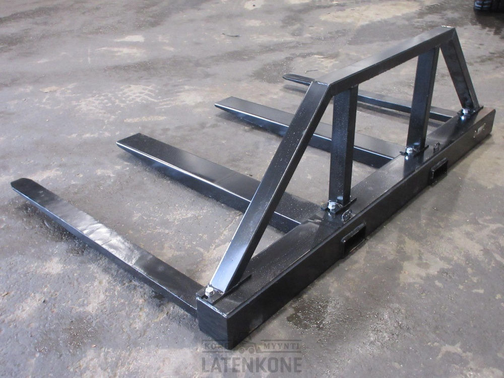 Laten Trukkipiikkien levityssovite 2200kg - Raklapvilla - Építőipari gépek: 5 kép. Laten Trukkipiikkien levityssovite 2200kg - Raklapvilla - Építőipari gépek: 5 kép.