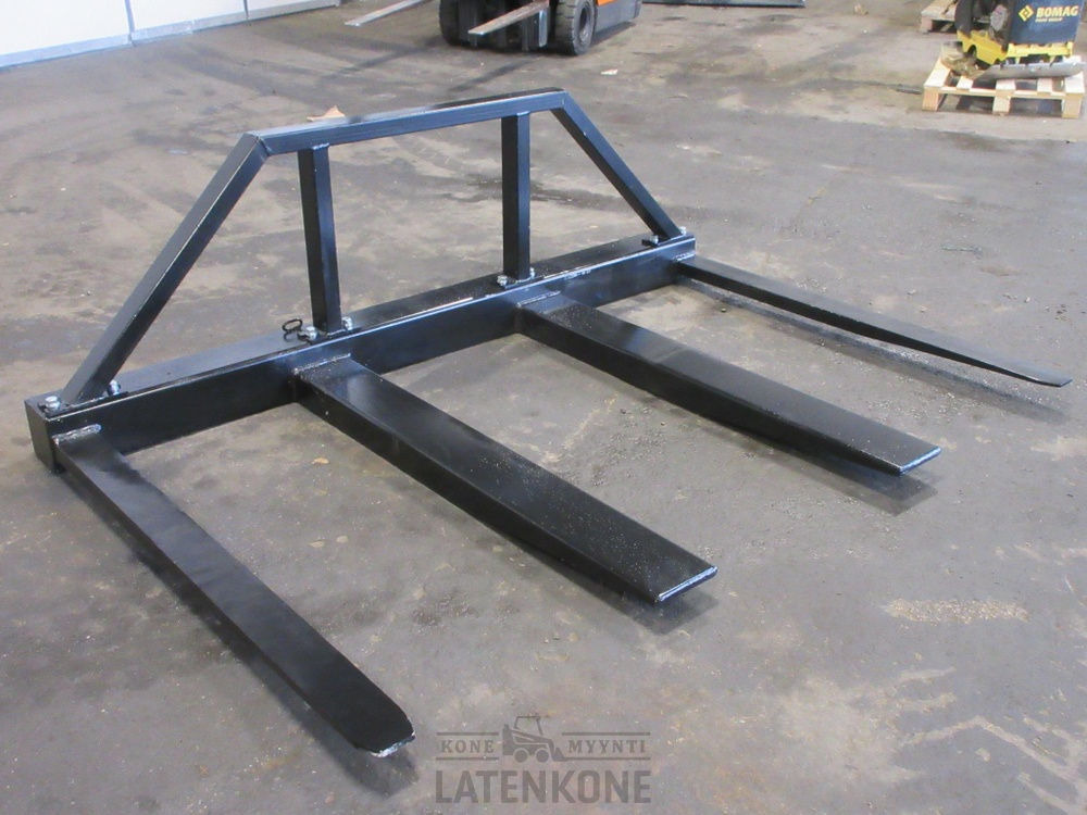 Laten Trukkipiikkien levityssovite 2200kg - Raklapvilla - Építőipari gépek: 1 kép. Laten Trukkipiikkien levityssovite 2200kg - Raklapvilla - Építőipari gépek: 1 kép.