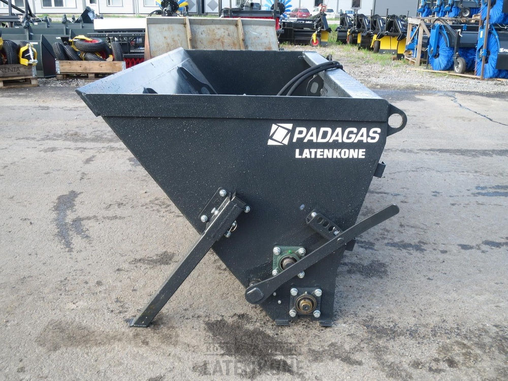 Padagas Hiekoituskauha 1000L - Homok-/ Sószóró: 4 kép. Padagas Hiekoituskauha 1000L - Homok-/ Sószóró: 4 kép.