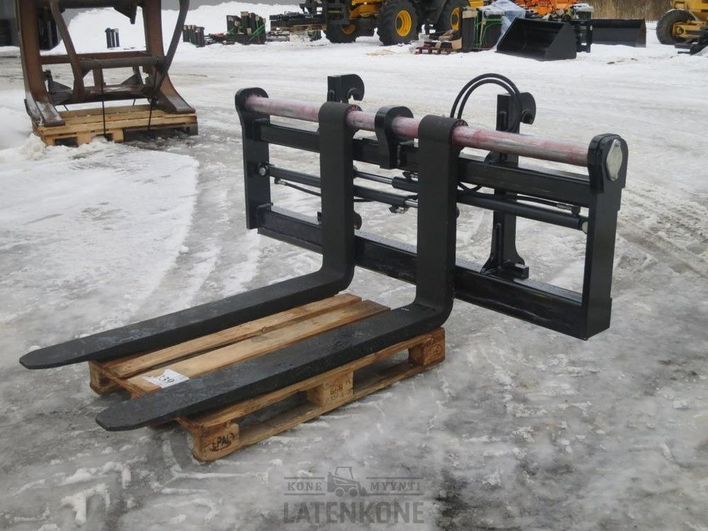 Volvo Hydrauliset trukkipiikit 8000kg 2000mm/1500mm PIN Volvo BM - Raklapvilla - Építőipari gépek: 3 kép. Volvo Hydrauliset trukkipiikit 8000kg 2000mm/1500mm PIN Volvo BM - Raklapvilla - Építőipari gépek: 3 kép.