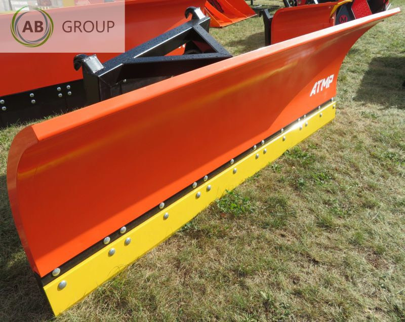 ATMP snow plough PKC24, 2,4 m - Hóeke - Hóeltakarító gép: 1 kép. ATMP snow plough PKC24, 2,4 m - Hóeke - Hóeltakarító gép: 1 kép.