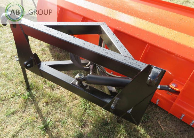 ATMP snow plough PKC24, 2,4 m - Hóeke - Hóeltakarító gép: 3 kép. ATMP snow plough PKC24, 2,4 m - Hóeke - Hóeltakarító gép: 3 kép.