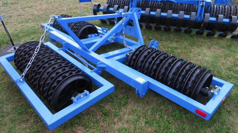 Agristal Cambridge-Walze 3 m 500 mm - Mezőgazdasági hengerek: 2 kép. Agristal Cambridge-Walze 3 m 500 mm - Mezőgazdasági hengerek: 2 kép.