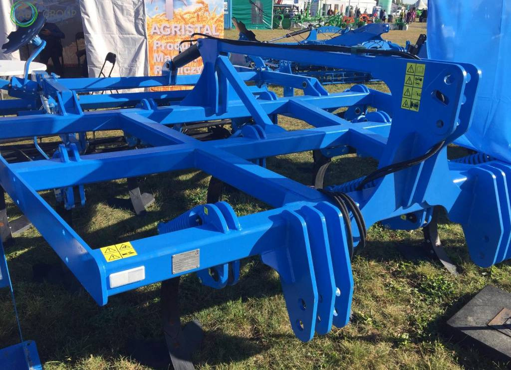 Agristal Stubble cultivator 3 m - Kultivátor: 2 kép. Agristal Stubble cultivator 3 m - Kultivátor: 2 kép.