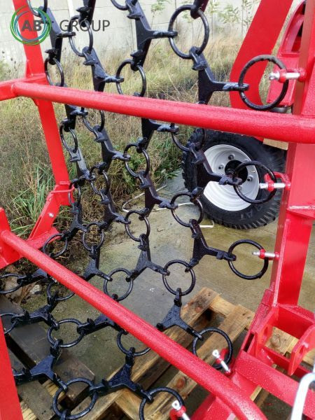 Agro-Factory II włóka polowa Lusa U854/2 - 6 m - Láncos borona: 2 kép. Agro-Factory II włóka polowa Lusa U854/2 - 6 m - Láncos borona: 2 kép.