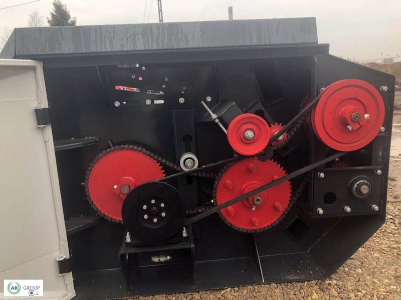 Agrospecmash Przystawka do słonecznika SZS6/Жатка - Napraforgó adapter: 2 kép. Agrospecmash Przystawka do słonecznika SZS6/Жатка - Napraforgó adapter: 2 kép.