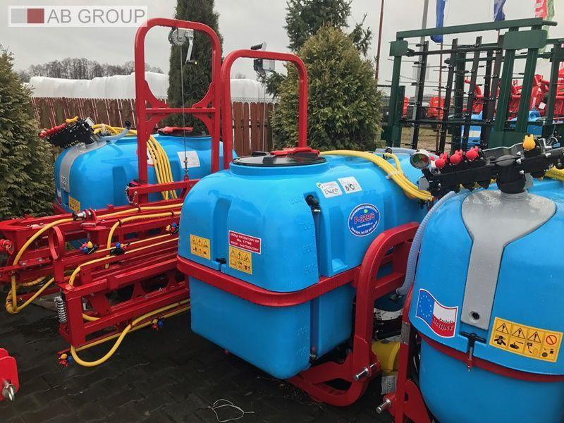 Biardzki Sprayer P-329/7 - on stock - Függesztett permetező: 1 kép. Biardzki Sprayer P-329/7 - on stock - Függesztett permetező: 1 kép.
