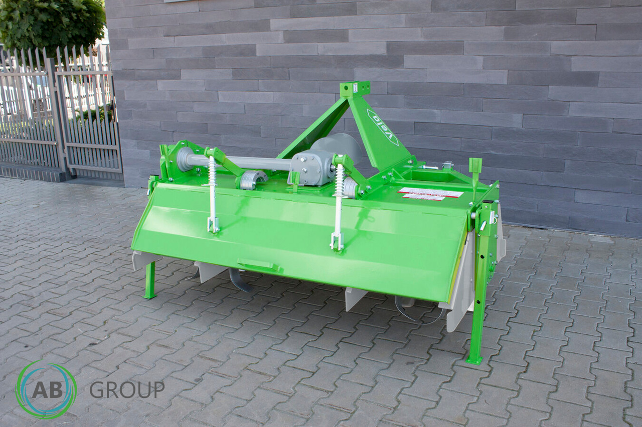 Bomet Vela U540/1 M inter-row ripper - Talajmaró: 2 kép. Bomet Vela U540/1 M inter-row ripper - Talajmaró: 2 kép.