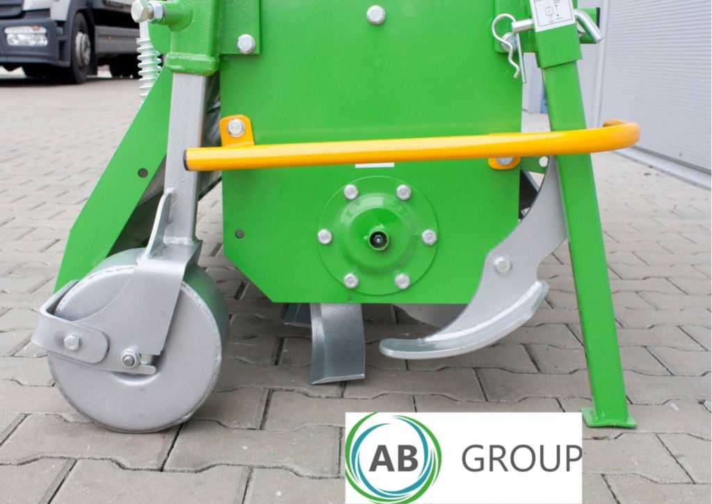 Bomet rotary tiller Virgo U540/1 - 1,8 m ON STOCK - Talajmaró: 2 kép. Bomet rotary tiller Virgo U540/1 - 1,8 m ON STOCK - Talajmaró: 2 kép.