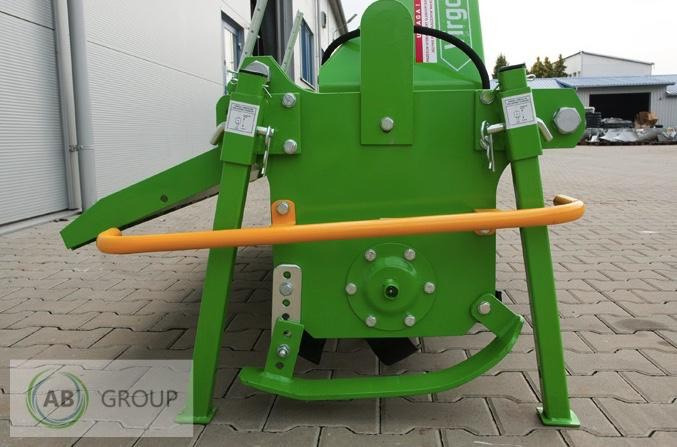 Bomet rotary tiller with hydraulic shift Virgo U540/2H, 2 m - Talajmaró: 2 kép. Bomet rotary tiller with hydraulic shift Virgo U540/2H, 2 m - Talajmaró: 2 kép.