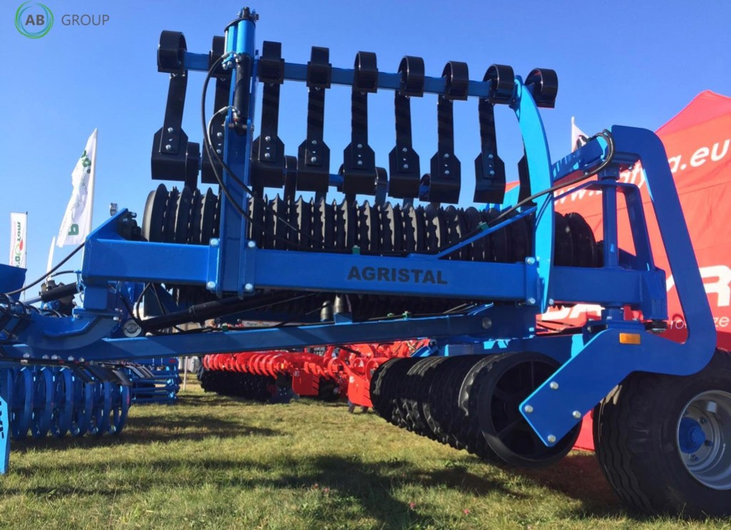 Cambridge cultivating roller with 5 m 500 mm spear Agristal WP3S - Mezőgazdasági hengerek: 3 kép. Cambridge cultivating roller with 5 m 500 mm spear Agristal WP3S - Mezőgazdasági hengerek: 3 kép.