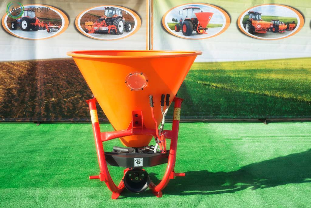 Dexwal fertilizer spreader 300 l - Műtrágyaszóró: 2 kép. Dexwal fertilizer spreader 300 l - Műtrágyaszóró: 2 kép.