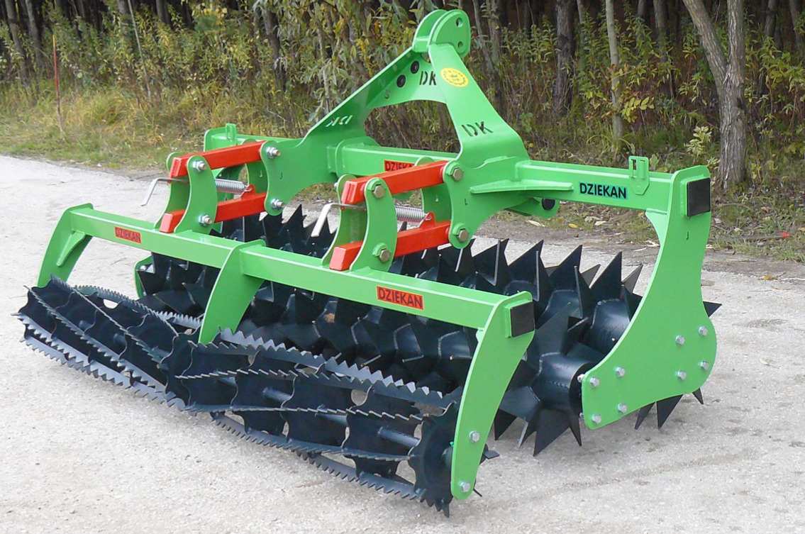 Dziekan double toothed roller LEW 3m W2FZ30 - Mezőgazdasági hengerek: 1 kép. Dziekan double toothed roller LEW 3m W2FZ30 - Mezőgazdasági hengerek: 1 kép.