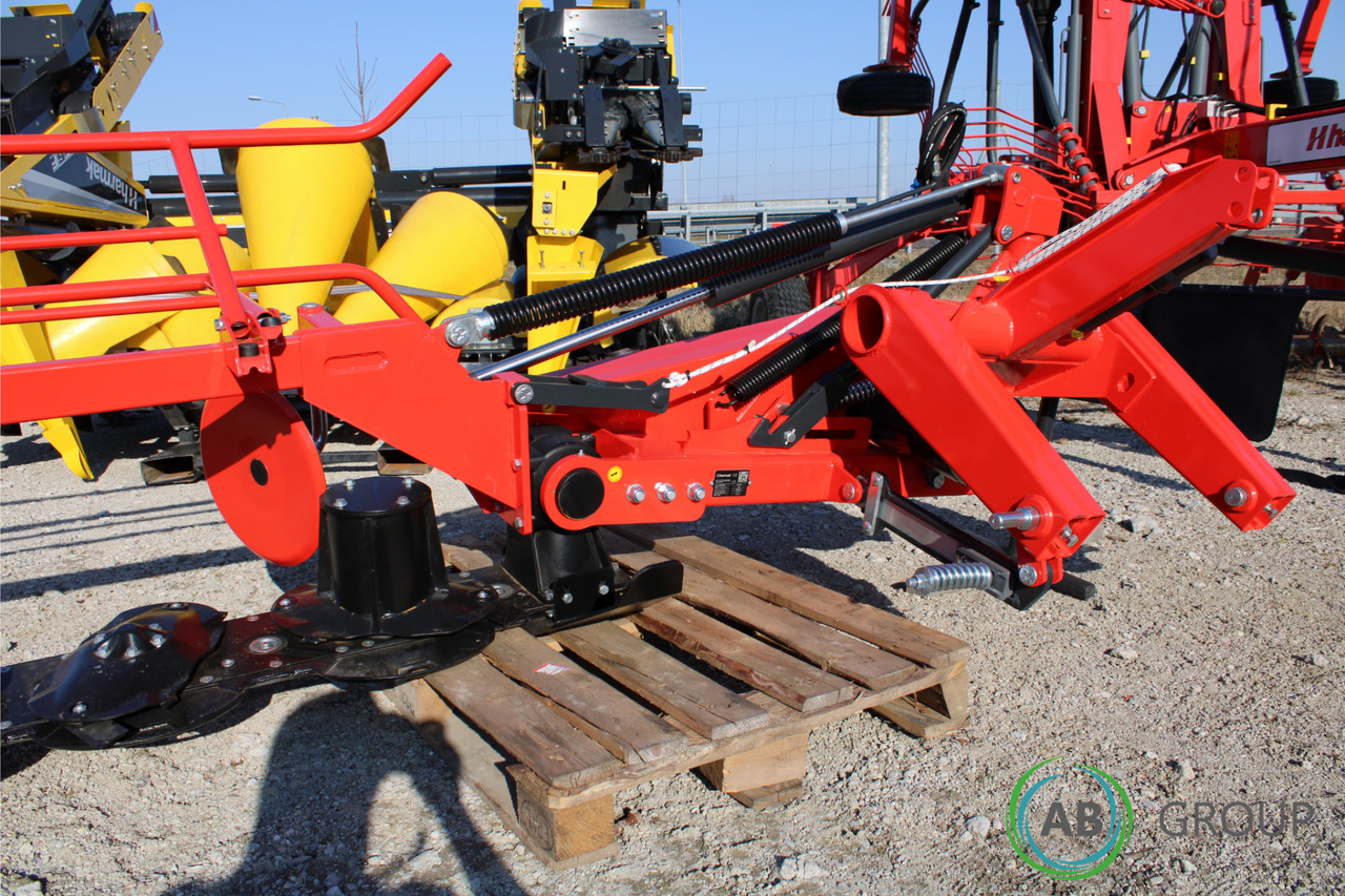Harmak DMZ 285 disc mower - on stock - Fűkasza: 5 kép. Harmak DMZ 285 disc mower - on stock - Fűkasza: 5 kép.