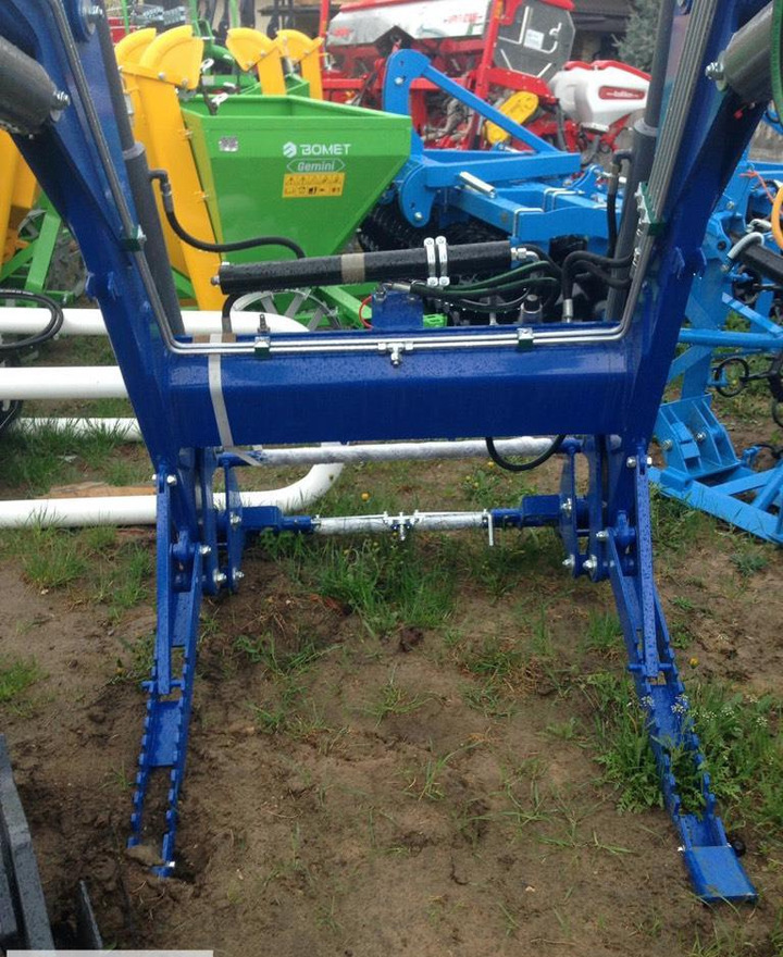 Inter-Tech front loader IT 1600 / L - Homlokrakodó traktorhoz: 5 kép. Inter-Tech front loader IT 1600 / L - Homlokrakodó traktorhoz: 5 kép.