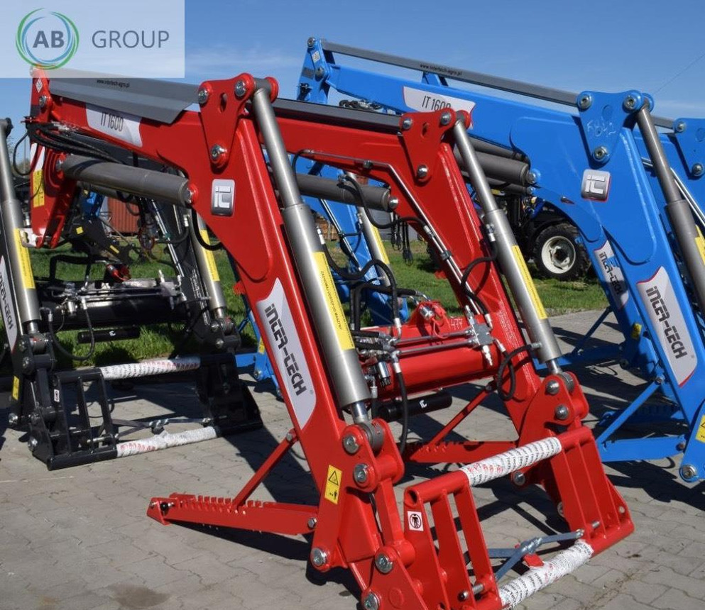 Inter-Tech front loader IT 1600 / S - Homlokrakodó traktorhoz: 1 kép. Inter-Tech front loader IT 1600 / S - Homlokrakodó traktorhoz: 1 kép.