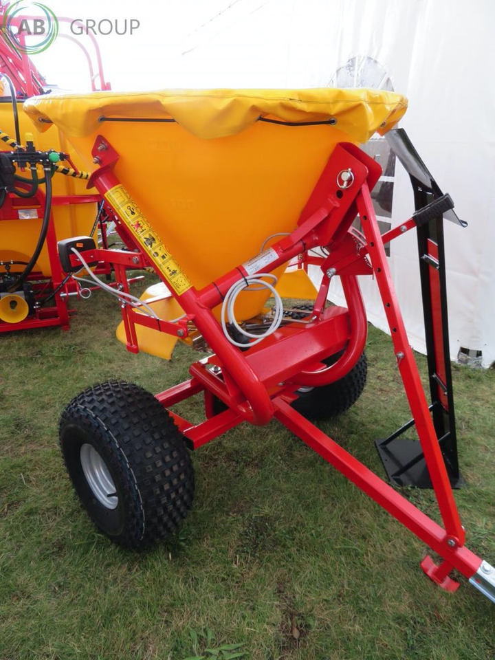 Jar-Met trailed fertilizer spreader GP 200 - Műtrágyaszóró: 1 kép. Jar-Met trailed fertilizer spreader GP 200 - Műtrágyaszóró: 1 kép.