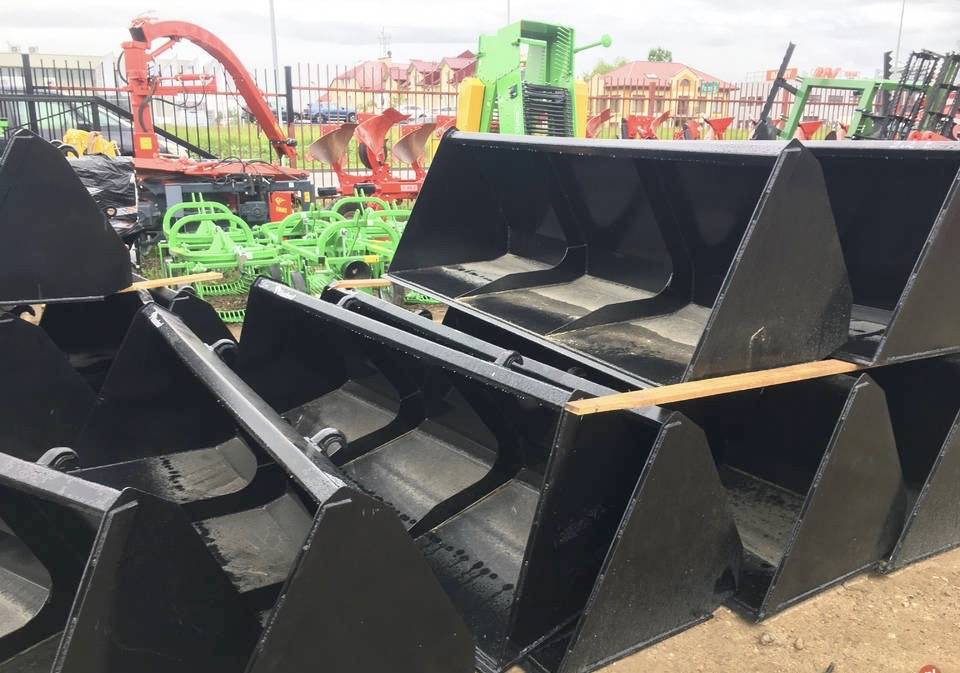 Lauderof Bulk Bucket 2m - Rakodókanál: 1 kép. Lauderof Bulk Bucket 2m - Rakodókanál: 1 kép.