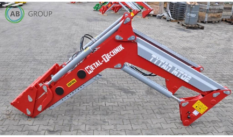 METAL-TECHNIK ładowacz czołowy MT-02 - Homlokrakodó traktorhoz: 1 kép. METAL-TECHNIK ładowacz czołowy MT-02 - Homlokrakodó traktorhoz: 1 kép.