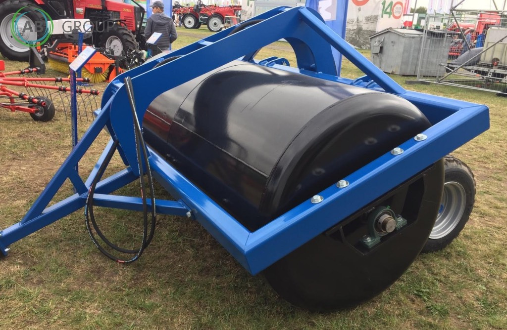 Metal-Technik Meadow Roller 2,66 m - Mezőgazdasági hengerek: 5 kép. Metal-Technik Meadow Roller 2,66 m - Mezőgazdasági hengerek: 5 kép.