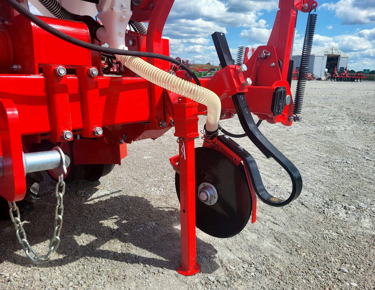 Precíziós vetőgép Ozdoken pneumatic precision planter VPHE-DG4 - on stock: 9 kép. Precíziós vetőgép Ozdoken pneumatic precision planter VPHE-DG4 - on stock: 9 kép.