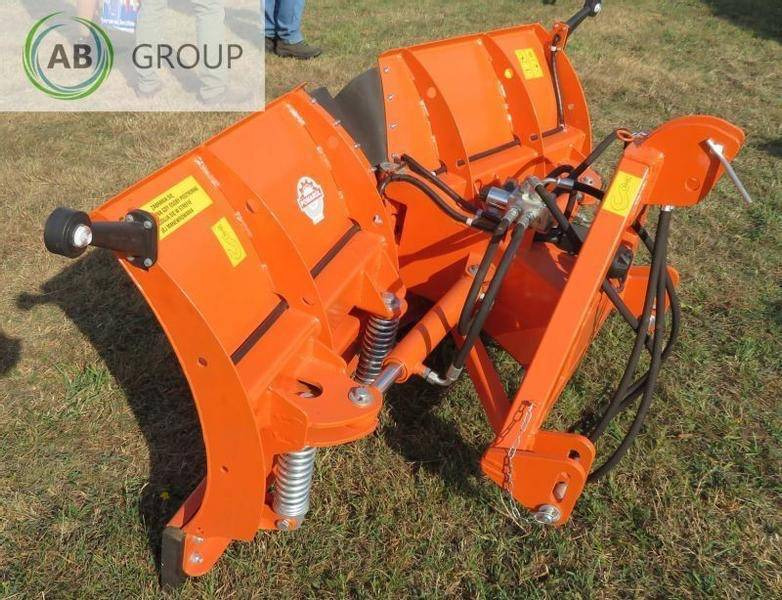 Pomarol vario snow plow T201/V2, 2,7 m - Hóeke - Mezőgazdasági gépek: 3 kép. Pomarol vario snow plow T201/V2, 2,7 m - Hóeke - Mezőgazdasági gépek: 3 kép.