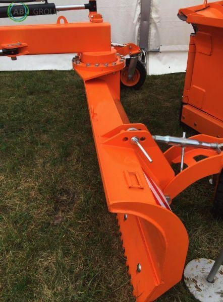 Spawex hydraulic rear snow plough PSTH, 3 m - Hóeke - Mezőgazdasági gépek: 5 kép. Spawex hydraulic rear snow plough PSTH, 3 m - Hóeke - Mezőgazdasági gépek: 5 kép.
