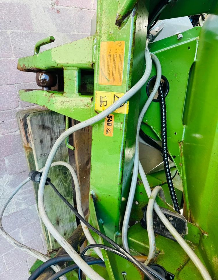 Amazone ZA-M maxiS - Műtrágyaszóró: 5 kép. Amazone ZA-M maxiS - Műtrágyaszóró: 5 kép.