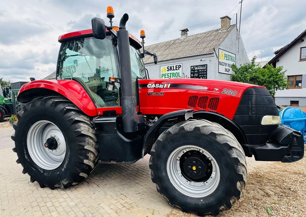 Case IH Magnum 280 - Traktor: 4 kép. Case IH Magnum 280 - Traktor: 4 kép.