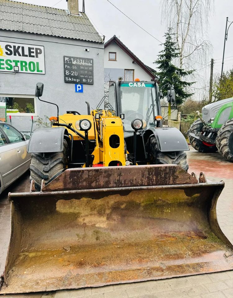 Caterpillar TH 336 - Teleszkópos rakodó: 4 kép. Caterpillar TH 336 - Teleszkópos rakodó: 4 kép.