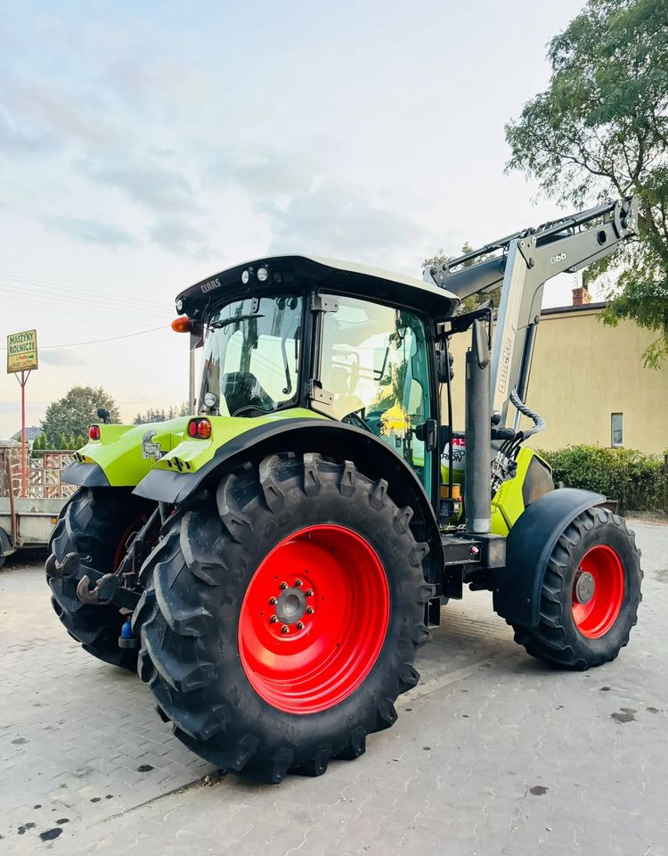 Claas ARION 620 - Traktor: 5 kép. Claas ARION 620 - Traktor: 5 kép.