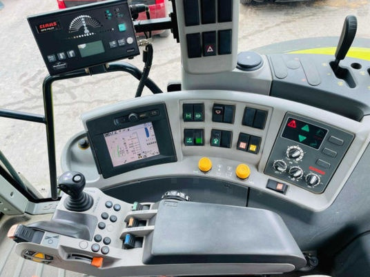 Claas AXION 840 Le Mans, 2009r, nawigacja RTK 240KM, TUZ, WOM, 850,830 - Traktor: 3 kép. Claas AXION 840 Le Mans, 2009r, nawigacja RTK 240KM, TUZ, WOM, 850,830 - Traktor: 3 kép.