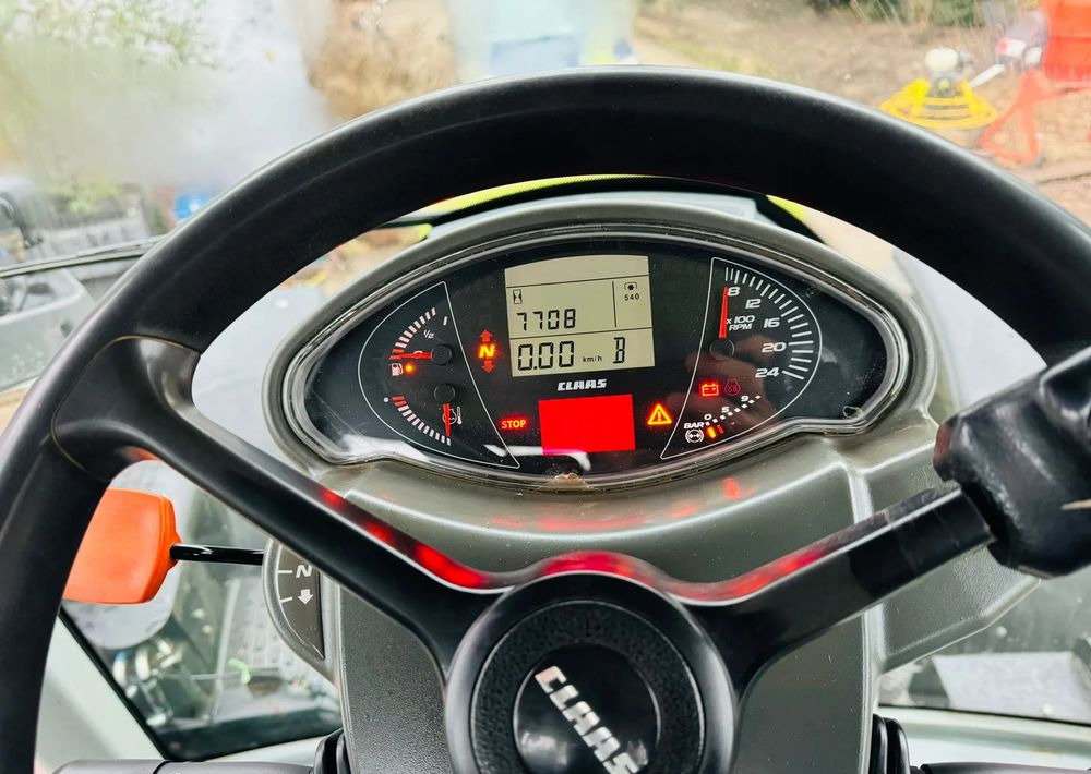 Claas Arion 620 - Traktor: 5 kép. Claas Arion 620 - Traktor: 5 kép.