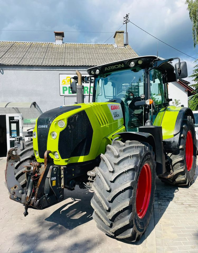 Claas Arion 620 - Traktor: 3 kép. Claas Arion 620 - Traktor: 3 kép.