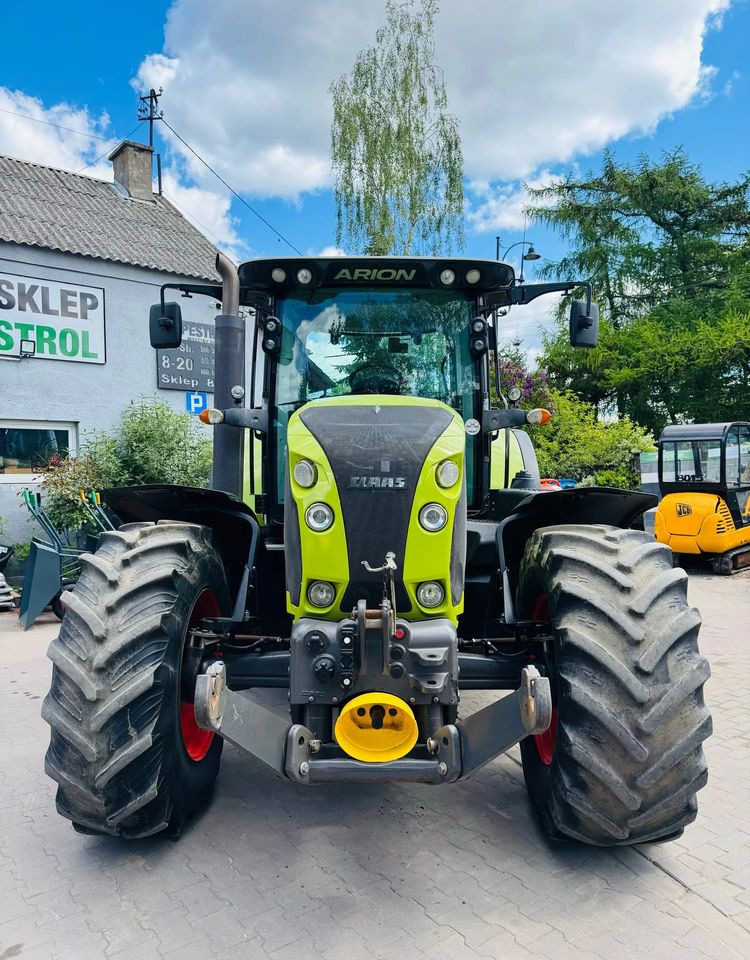 Claas Arion 640 - Traktor: 3 kép. Claas Arion 640 - Traktor: 3 kép.