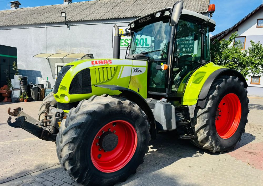 Claas Arion 640 - Traktor: 1 kép. Claas Arion 640 - Traktor: 1 kép.