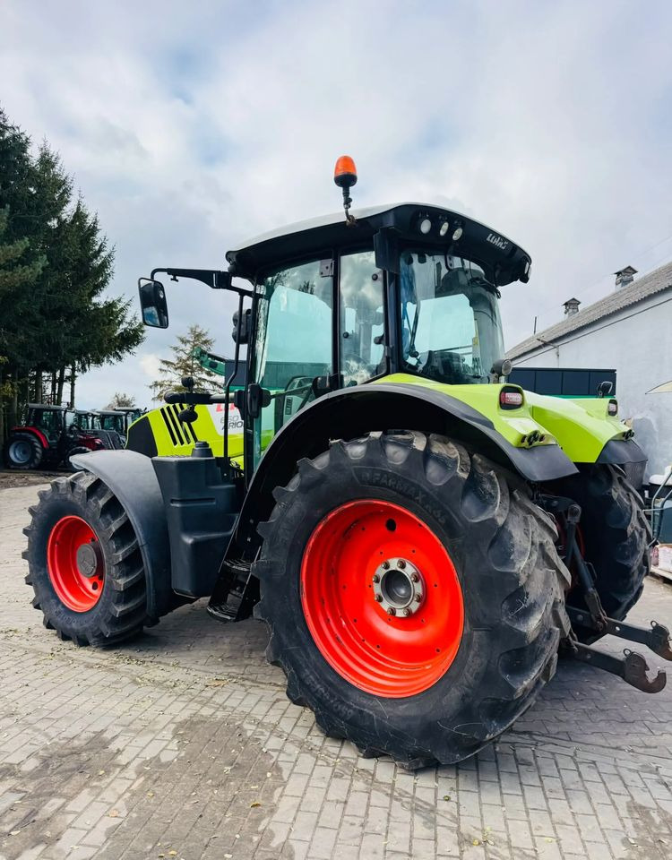 Claas Arion 650 - Traktor: 5 kép. Claas Arion 650 - Traktor: 5 kép.