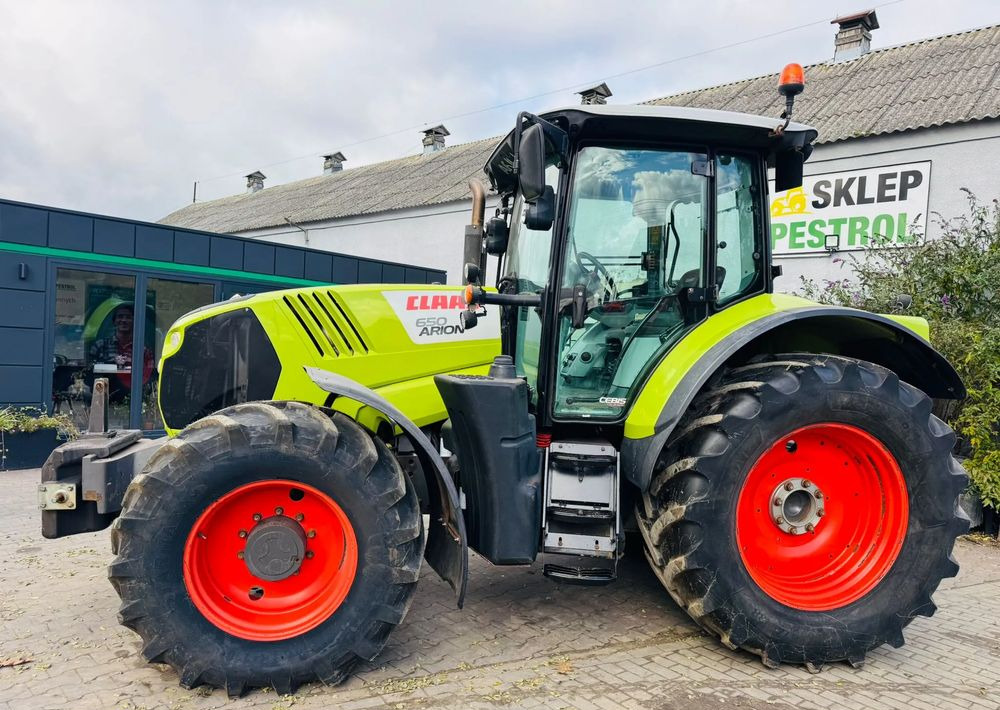 Claas Arion 650 - Traktor: 1 kép. Claas Arion 650 - Traktor: 1 kép.