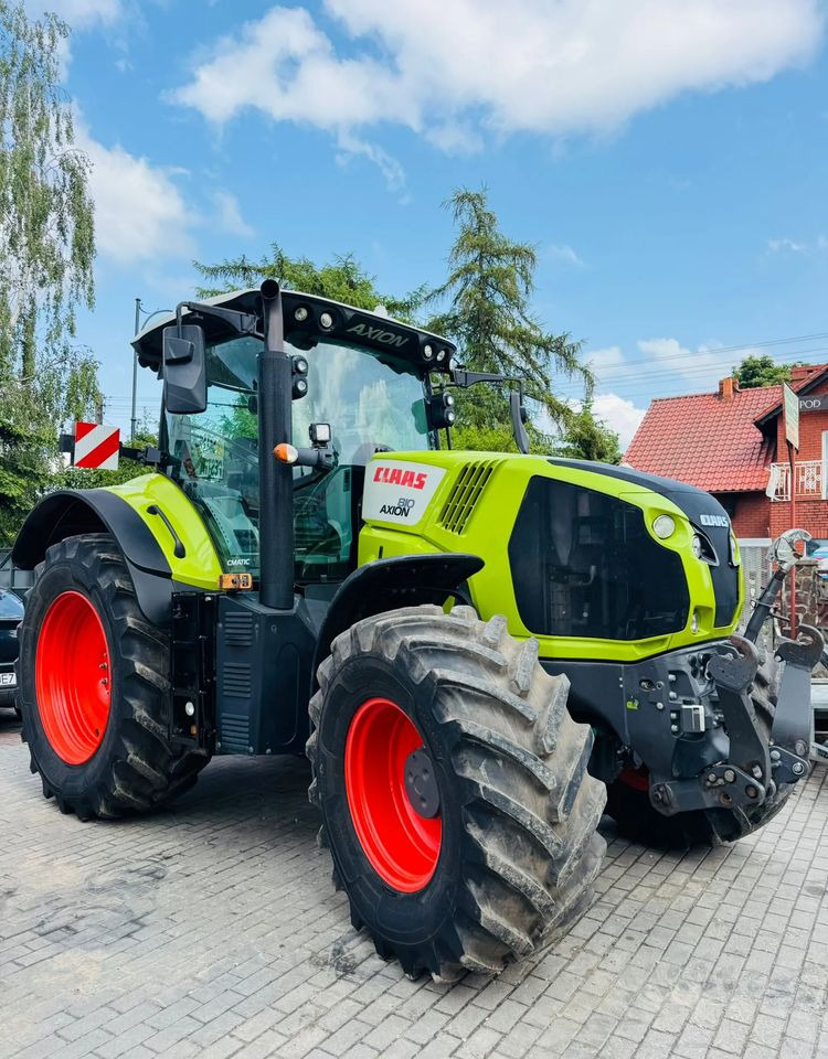 Claas Axion 810 CMATIC - Traktor: 4 kép. Claas Axion 810 CMATIC - Traktor: 4 kép.