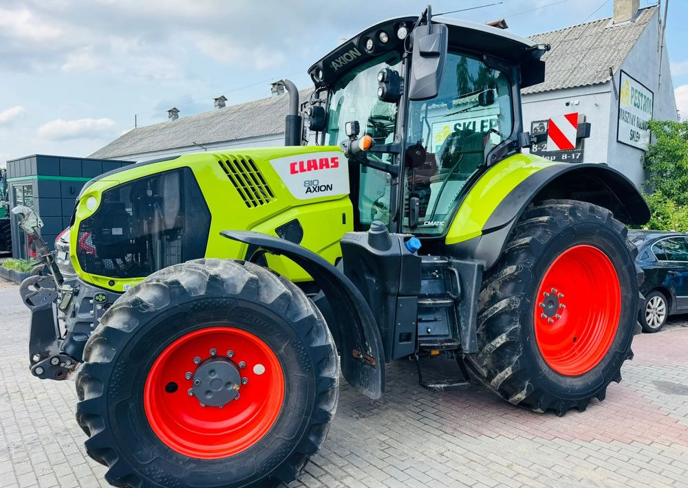 Claas Axion 810 CMATIC - Traktor: 2 kép. Claas Axion 810 CMATIC - Traktor: 2 kép.