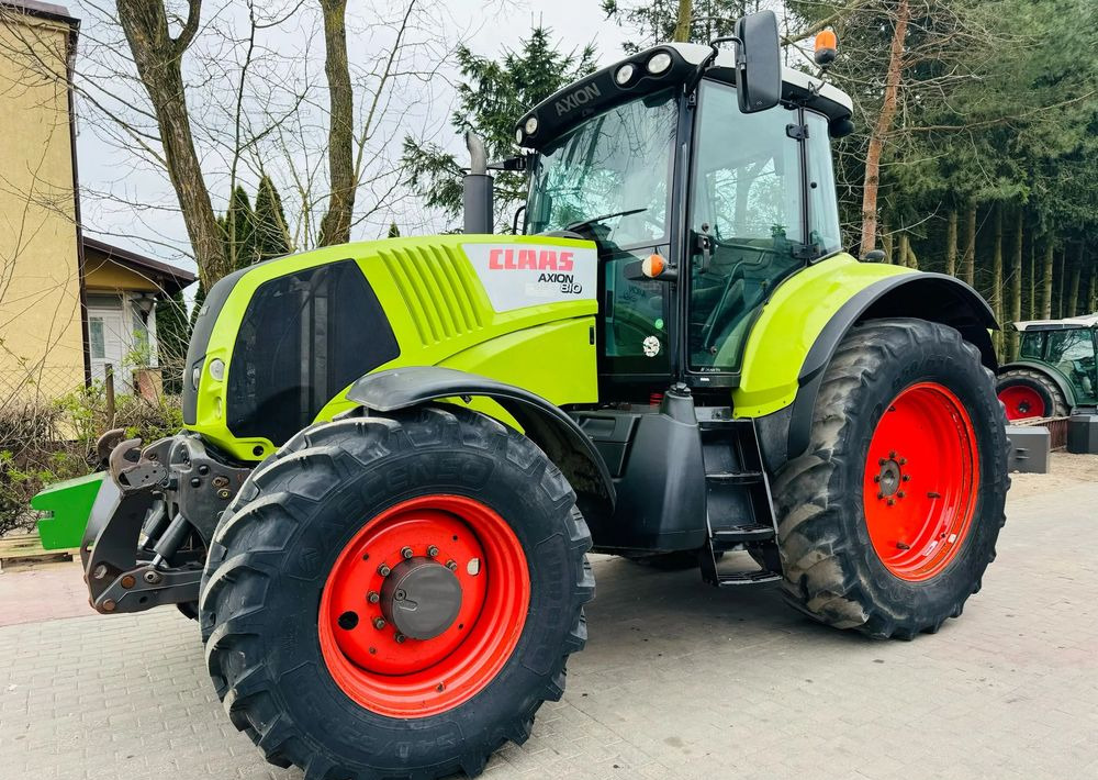 Claas Axion 810 - Traktor: 5 kép. Claas Axion 810 - Traktor: 5 kép.
