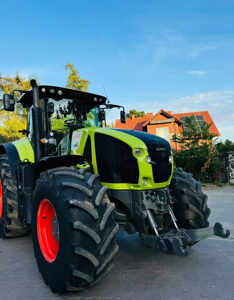 Claas Axion 930 CMATIC CEBIS - Traktor: 3 kép. Claas Axion 930 CMATIC CEBIS - Traktor: 3 kép.