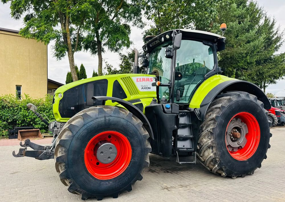 Claas Axion 940 CMATIC CEBIS - Traktor: 3 kép. Claas Axion 940 CMATIC CEBIS - Traktor: 3 kép.