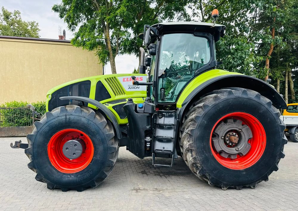 Claas Axion 940 CMATIC CEBIS - Traktor: 2 kép. Claas Axion 940 CMATIC CEBIS - Traktor: 2 kép.
