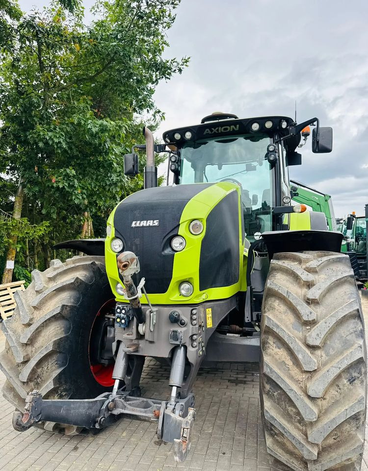 Claas Axion 940 CMATIC CEBIS - Traktor: 4 kép. Claas Axion 940 CMATIC CEBIS - Traktor: 4 kép.