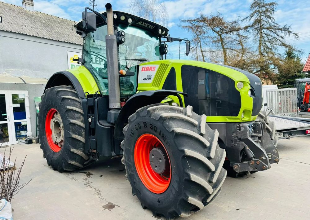 Claas Axion 950 CEBIS CMATIC - Traktor: 2 kép. Claas Axion 950 CEBIS CMATIC - Traktor: 2 kép.