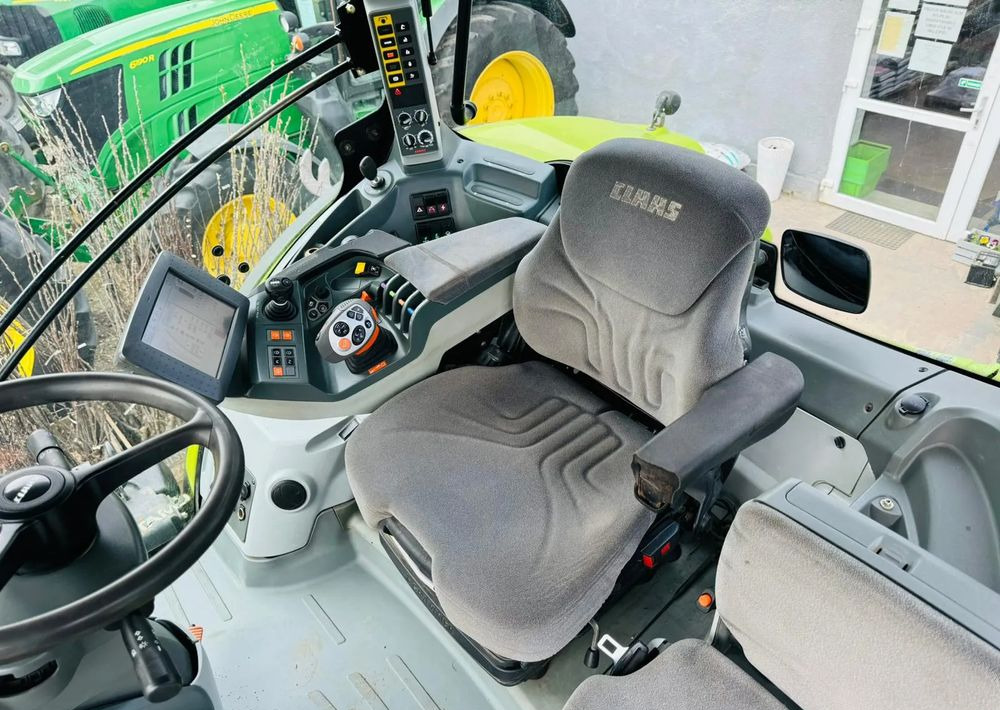 Claas Axion 950 CEBIS CMATIC - Traktor: 4 kép. Claas Axion 950 CEBIS CMATIC - Traktor: 4 kép.