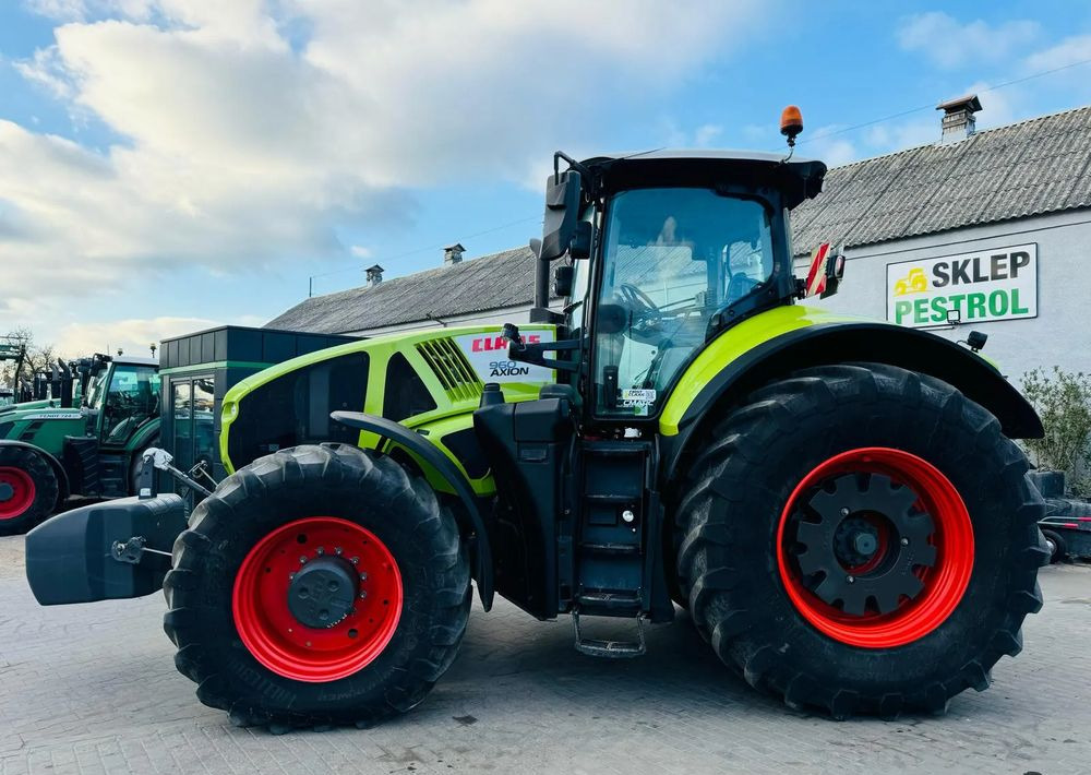 Claas Axion 960 - Traktor: 1 kép. Claas Axion 960 - Traktor: 1 kép.